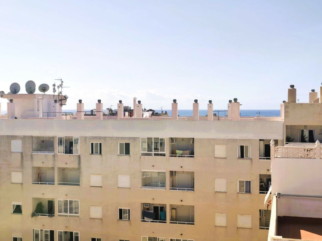 Middle Floor Apartment Torrevieja Alicante - image 35