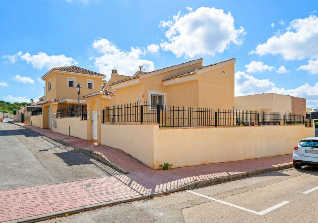 Detached Villa Rojales Alicante - image 35