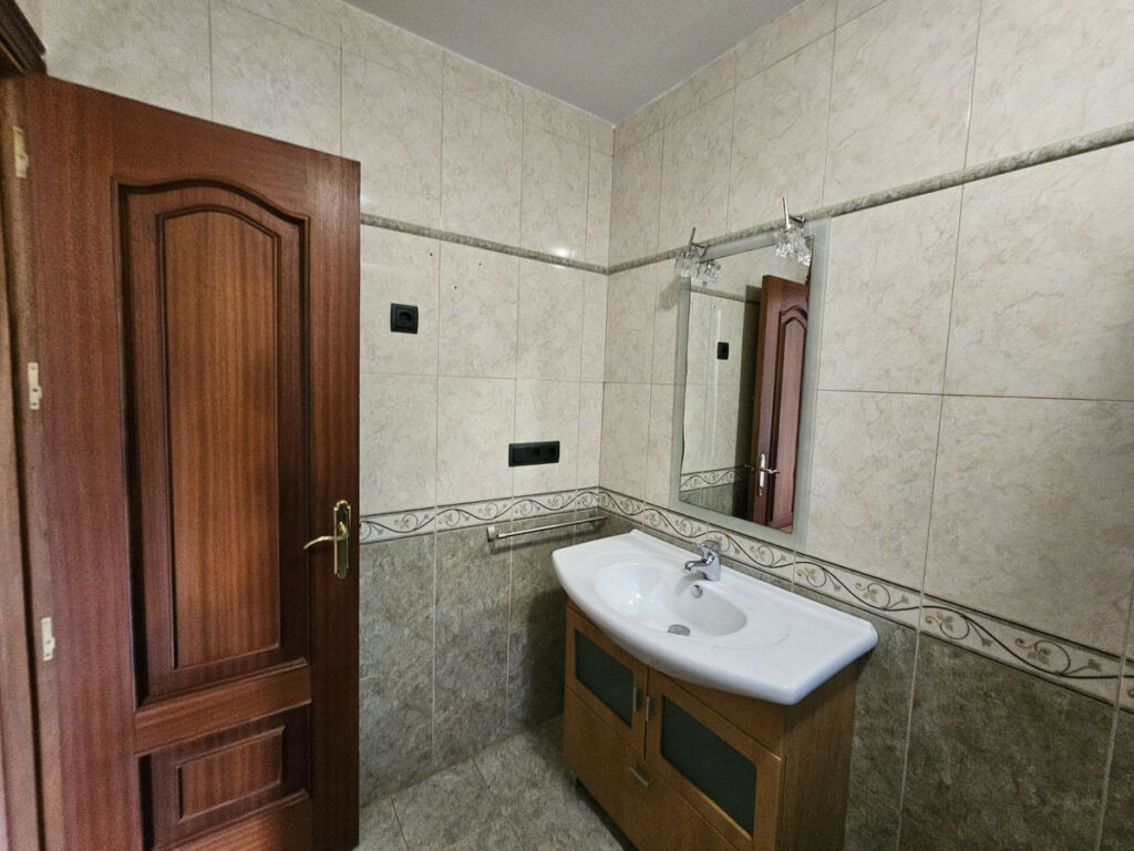 Townhouse El Chaparral Málaga - image 35