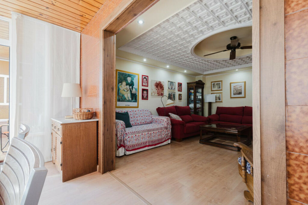 Middle Floor Apartment Torrevieja Alicante - image 35