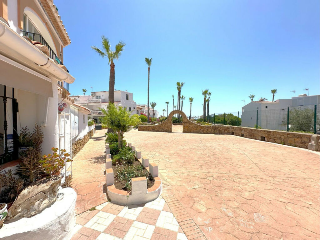 Townhouse Manilva Málaga - image 34