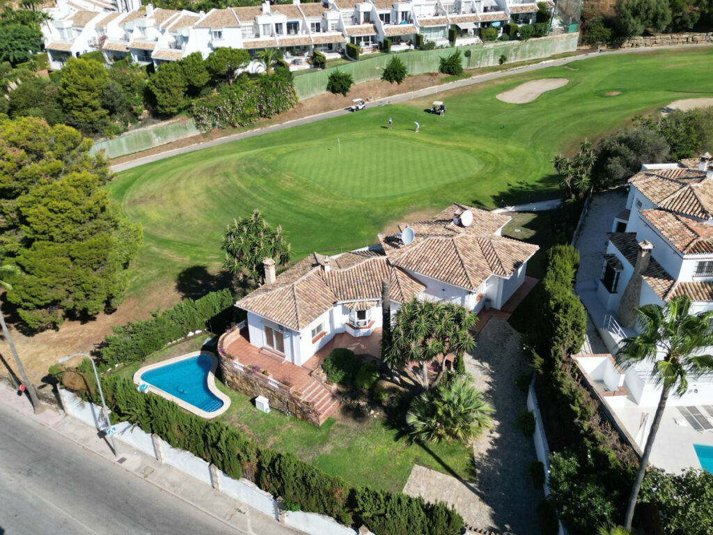 Detached Villa Riviera del Sol Málaga - image 35