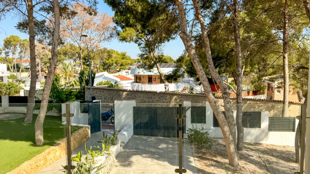 Detached Villa Los Balcones Alicante - image 35