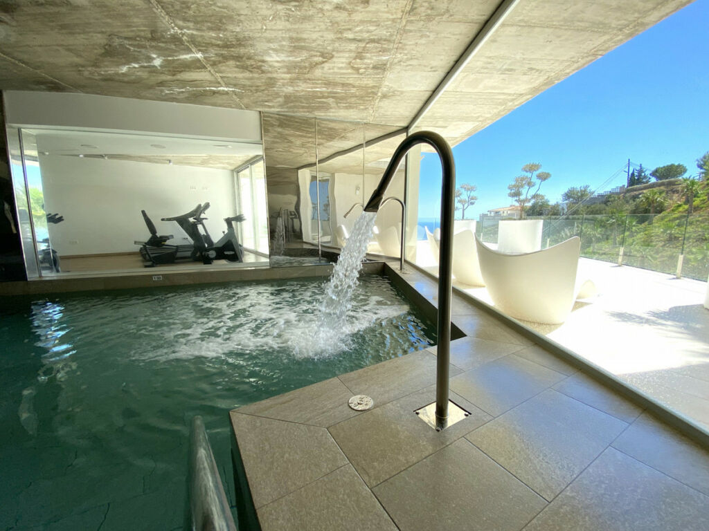 Middle Floor Apartment Benalmadena Pueblo Málaga - image 35