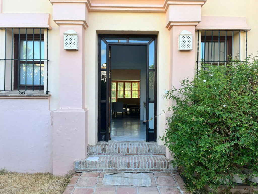 Detached Villa Guadalmina Alta Málaga - image 35
