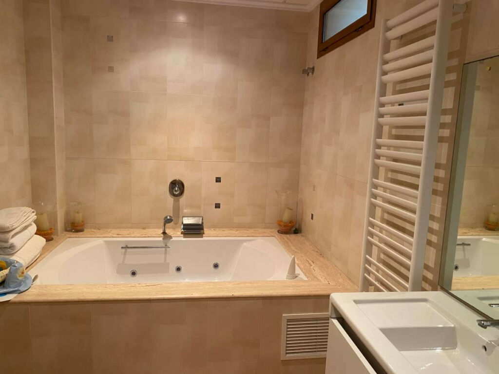 Detached Villa Moraira Alicante - image 35