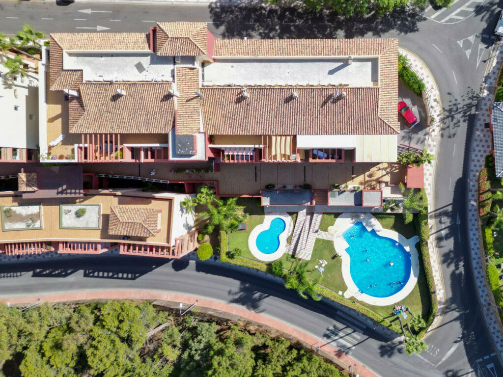 Penthouse Torrequebrada Málaga - image 35