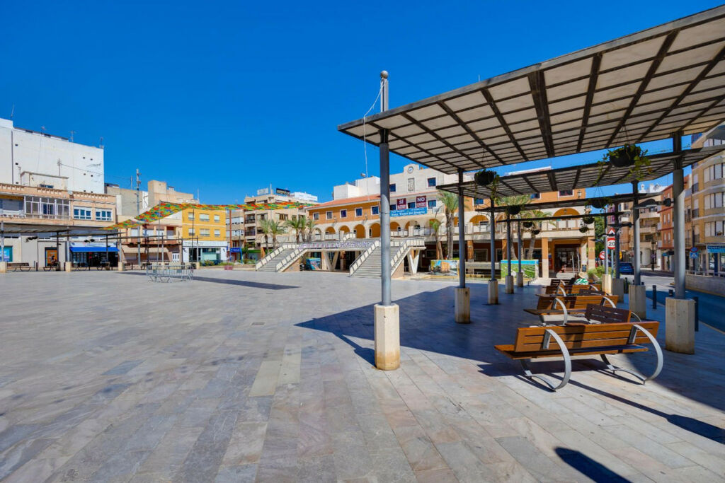 Middle Floor Apartment Guardamar del Segura Alicante - image 35