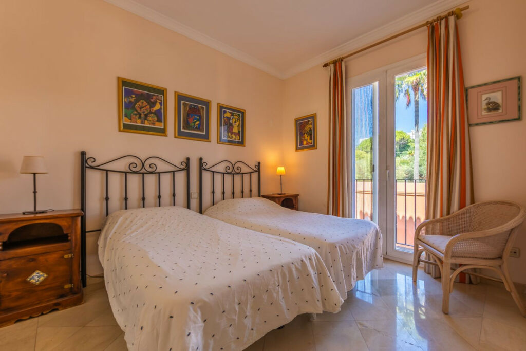 Middle Floor Apartment Casares Playa Málaga - image 35