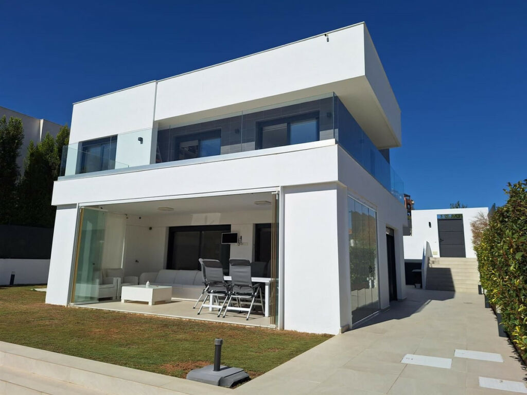 Detached Villa La Duquesa Málaga - image 35