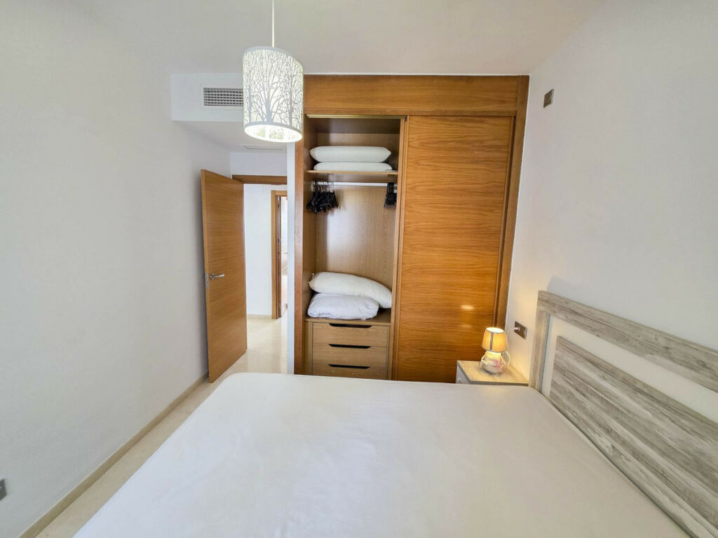 Middle Floor Apartment La Duquesa Málaga - image 35