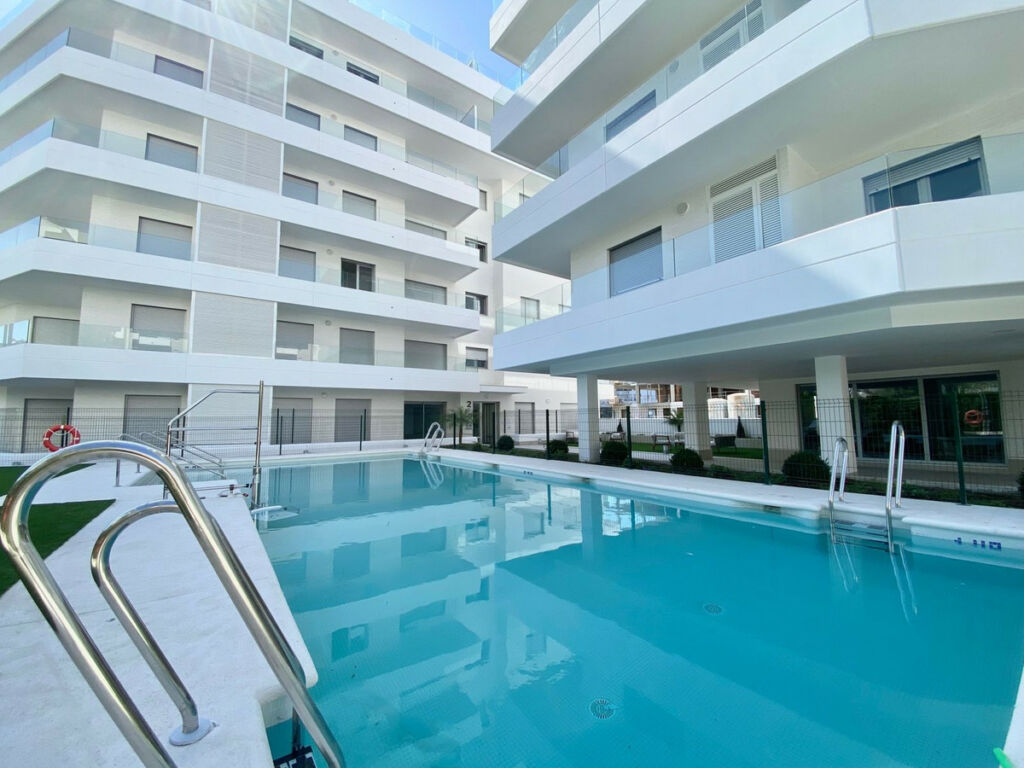 Middle Floor Apartment Nueva Andalucía Málaga - image 35