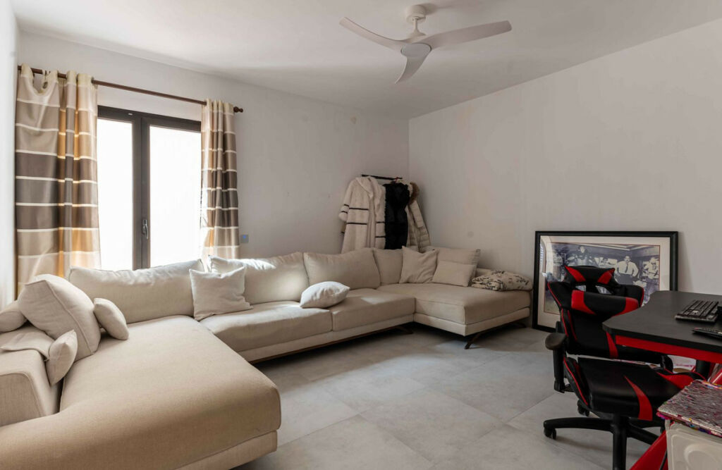 Townhouse Benahavís Málaga - image 35