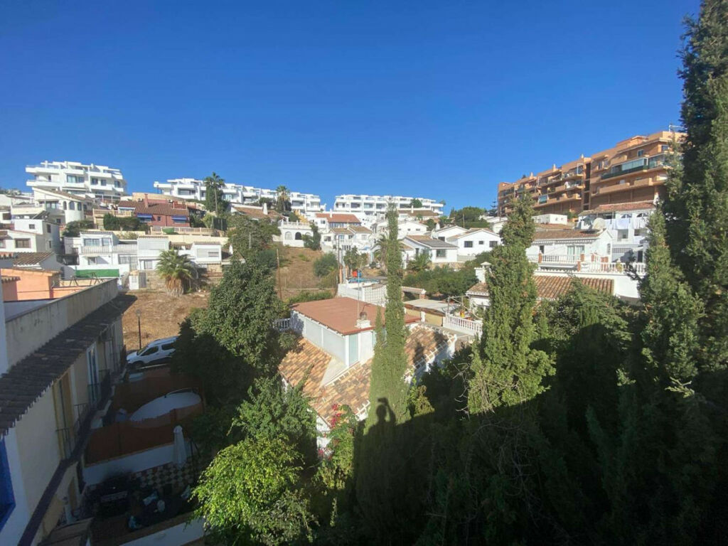 Townhouse Fuengirola Málaga - image 35