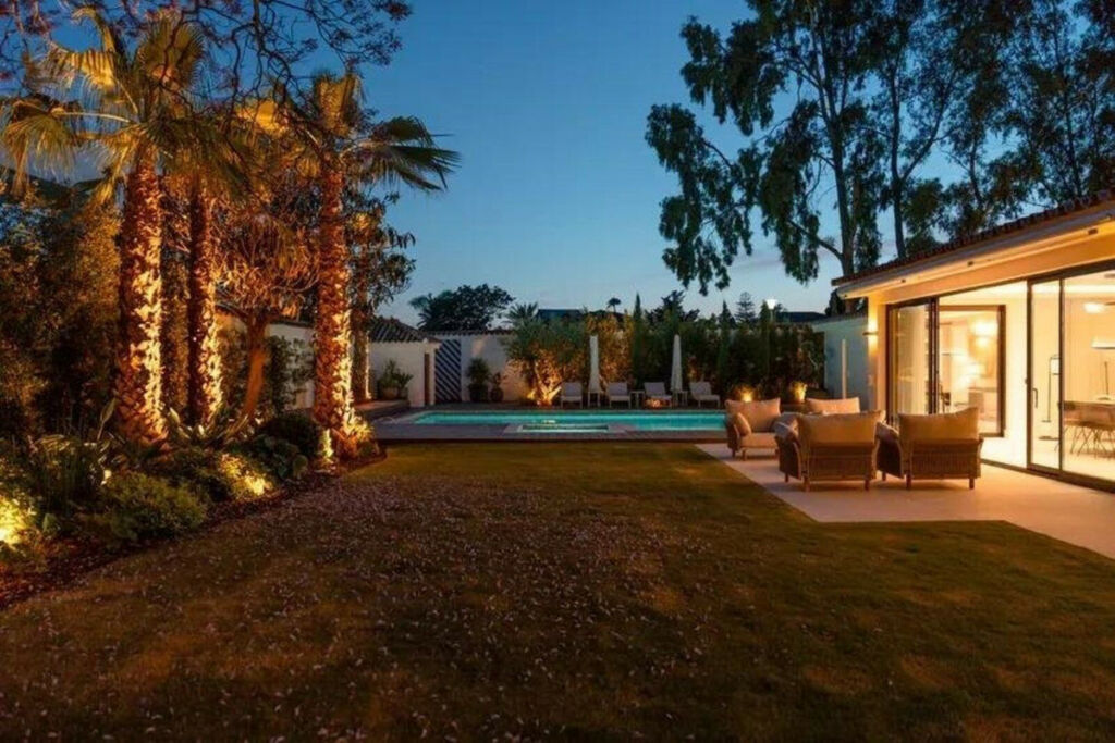 Detached Villa Puerto Banús Málaga - image 35
