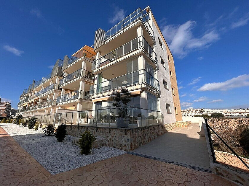 Ground Floor Apartment Villamartin Alicante - image 35