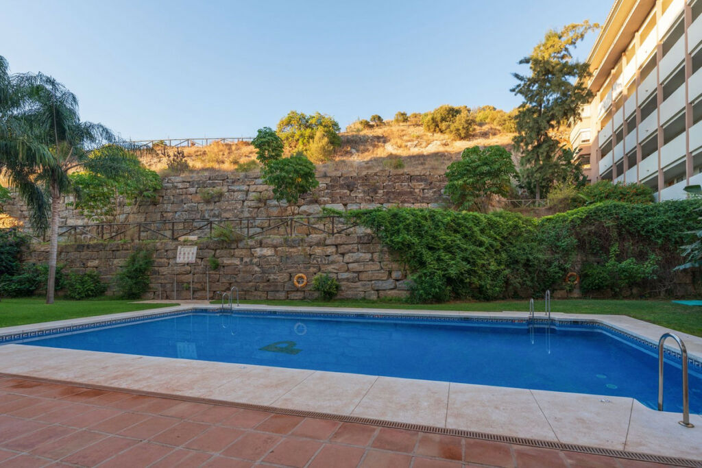 Middle Floor Apartment Los Pacos Málaga - image 35