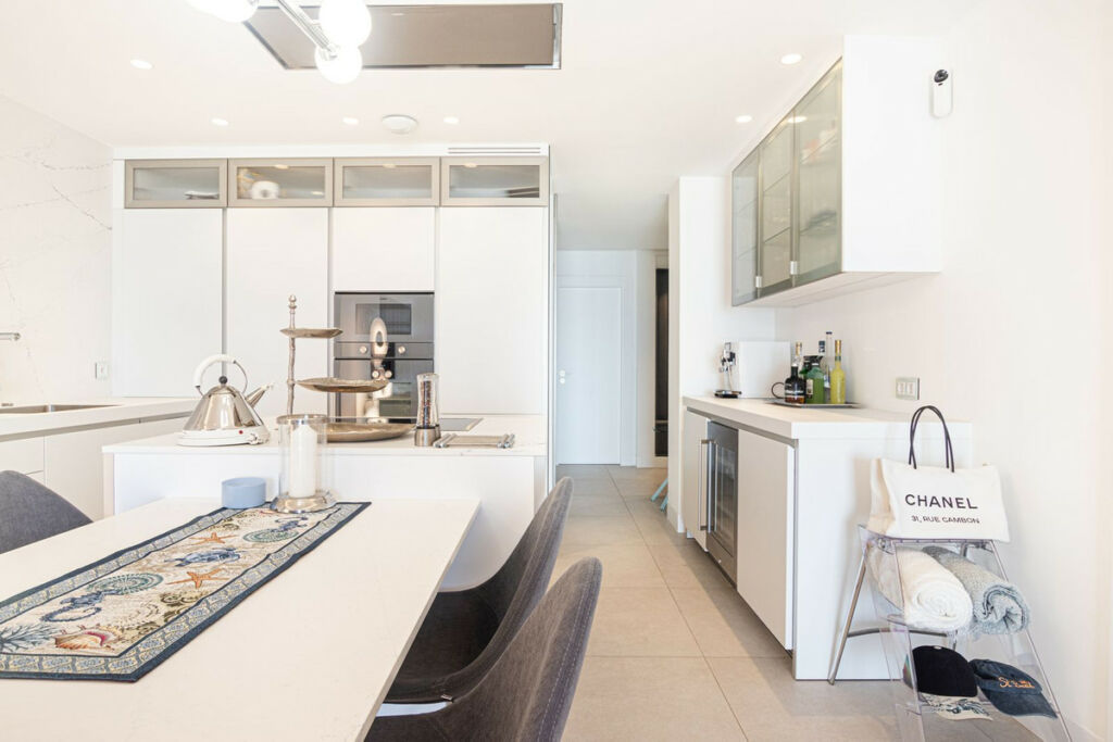 Middle Floor Apartment Estepona Málaga - image 36