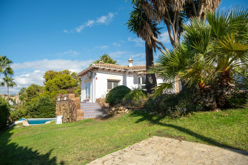 Detached Villa Riviera del Sol Málaga - image 36