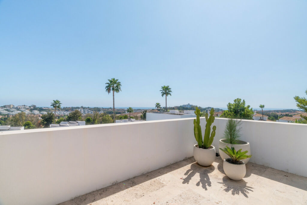 Detached Villa Benahavís Málaga - image 36