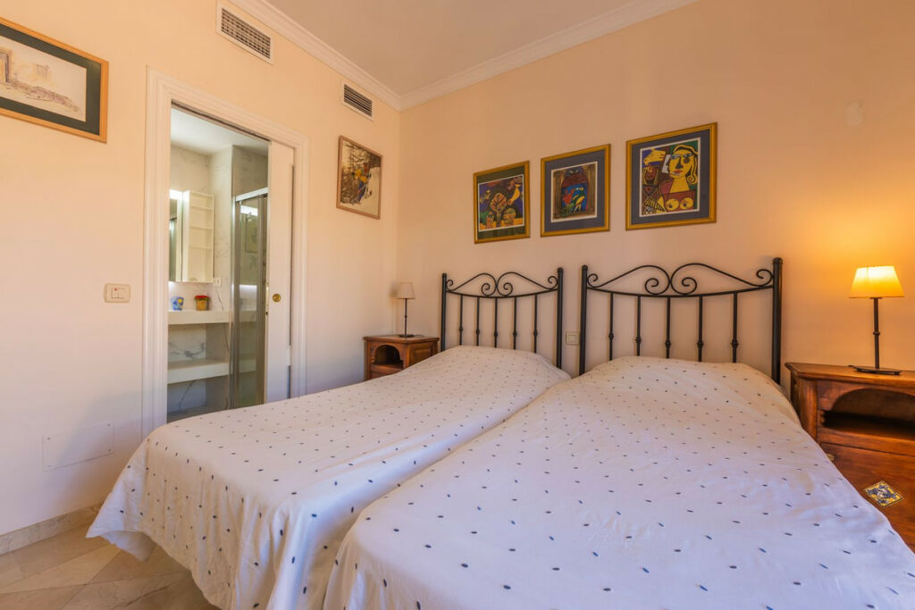 Middle Floor Apartment Casares Playa Málaga - image 36