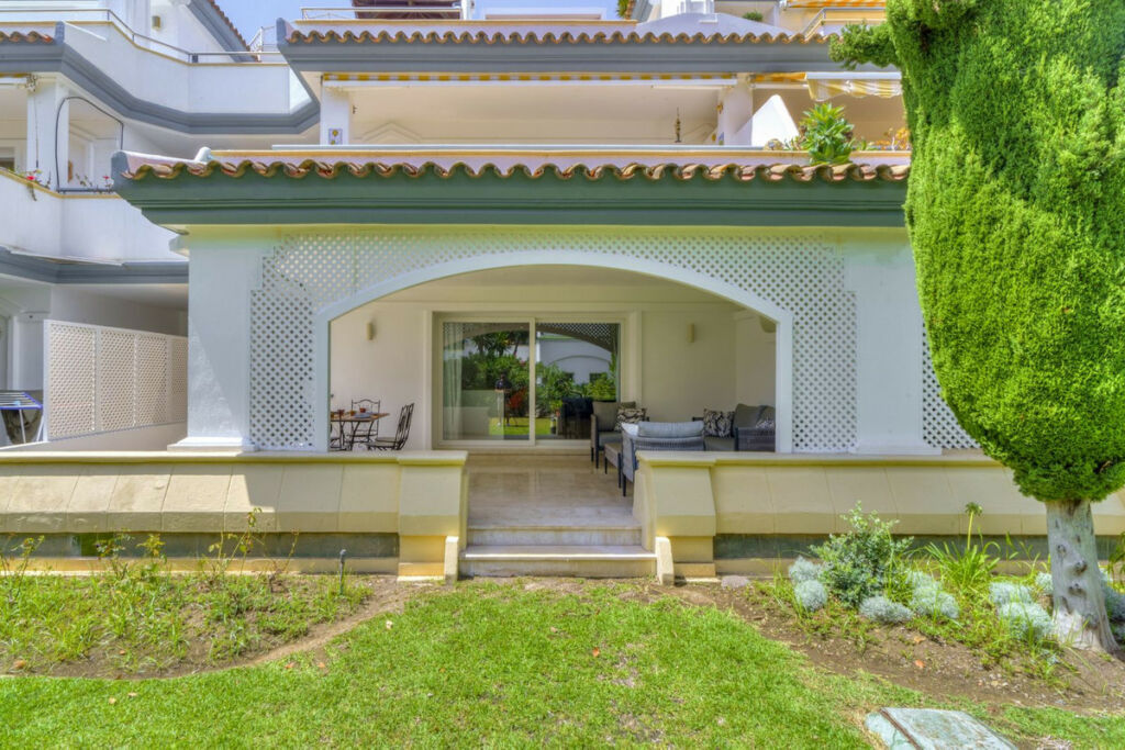 Ground Floor Apartment Estepona Málaga - image 36