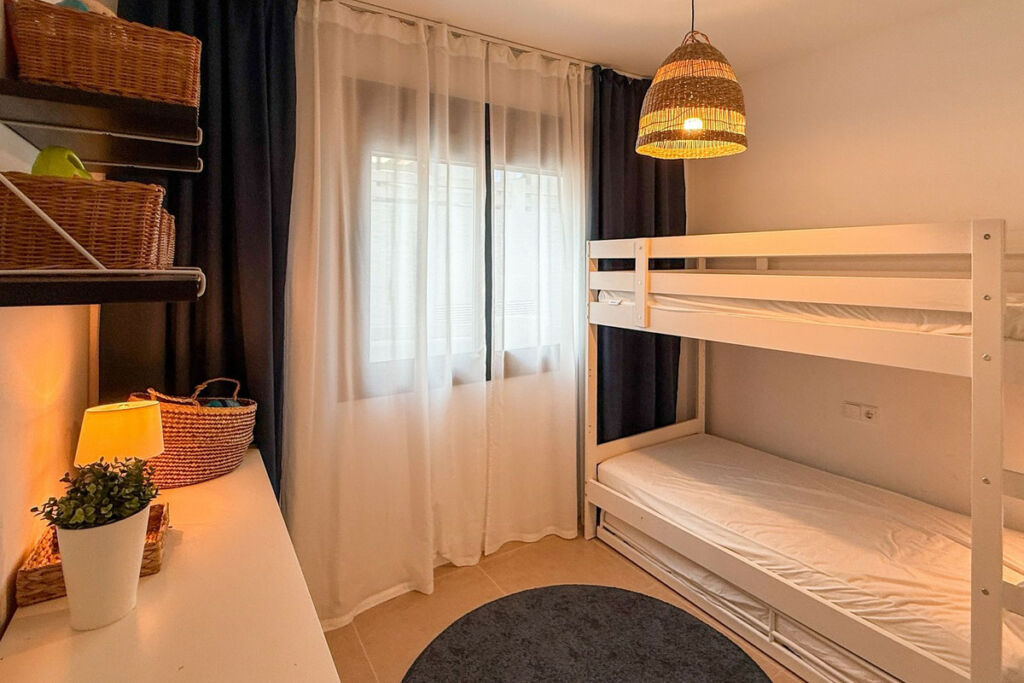 Townhouse El Paraiso Málaga - image 35