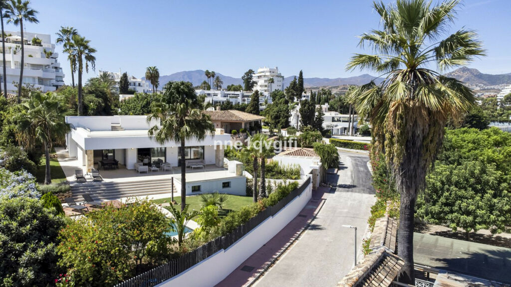Detached Villa Guadalmina Alta Málaga - image 36