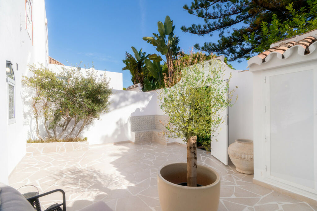 Townhouse Nueva Andalucía Málaga - image 36