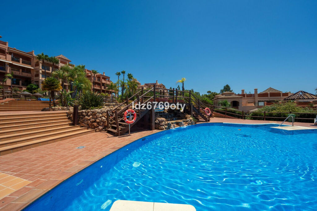 Middle Floor Apartment Benalmadena Málaga - image 36