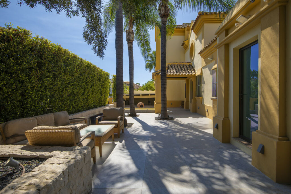 Detached Villa Guadalmina Alta Málaga - image 36