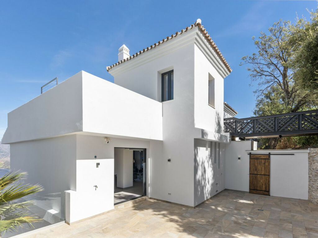 Townhouse La Mairena Málaga - image 36