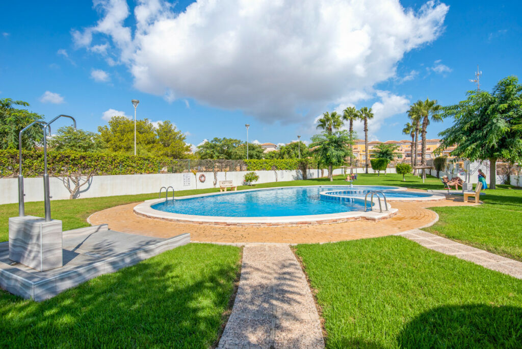 Townhouse Torrevieja Alicante - image 36