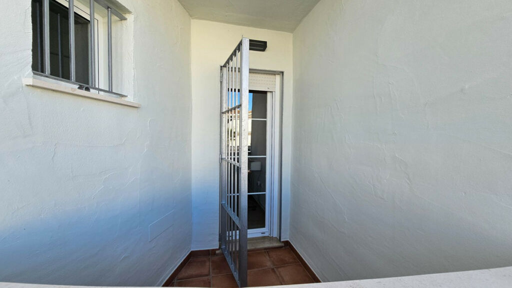 Ground Floor Apartment La Duquesa Málaga - image 36