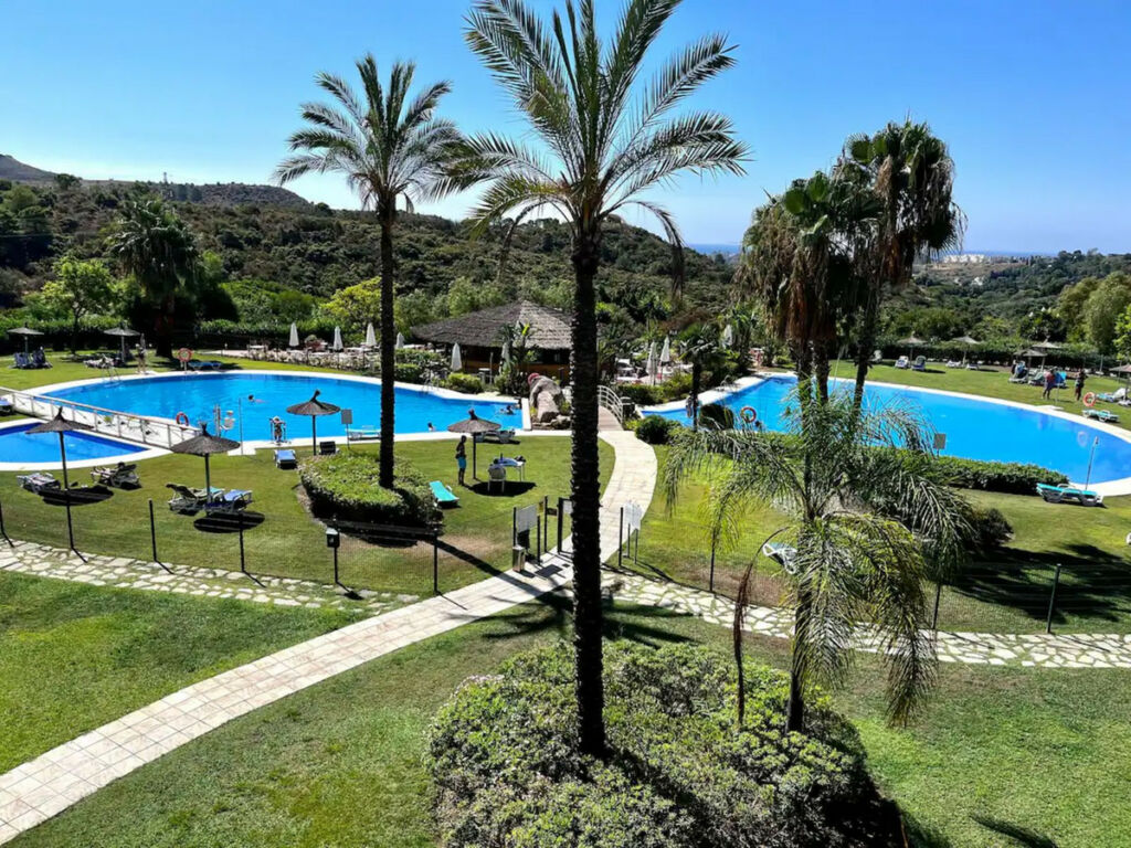 Detached Villa Selwo Málaga - image 34