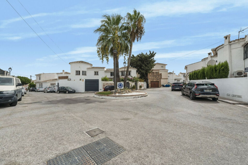 Townhouse Benalmadena Málaga - image 36