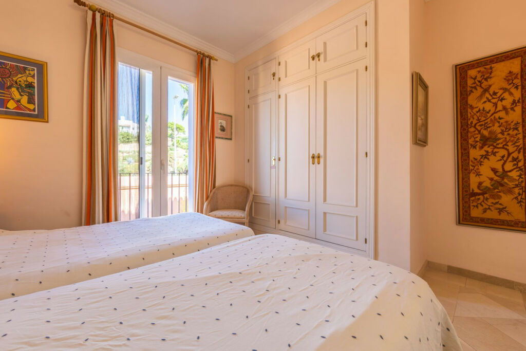 Middle Floor Apartment Casares Playa Málaga - image 37