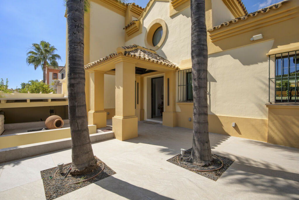 Detached Villa Guadalmina Alta Málaga - image 37