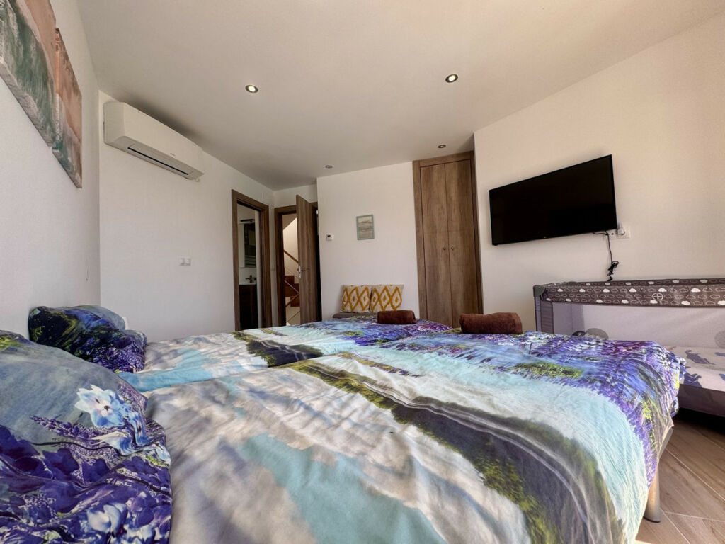 Detached Villa Estepona Málaga - image 37