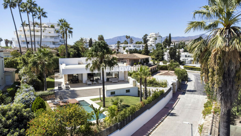 Detached Villa Guadalmina Alta Málaga - image 37