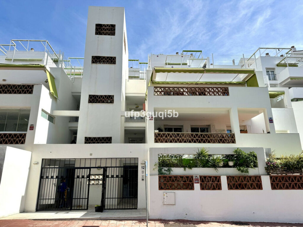 Penthouse Torrequebrada Málaga - image 37