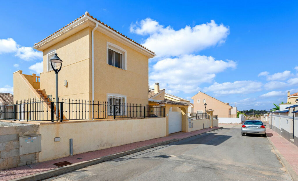 Detached Villa Rojales Alicante - image 38
