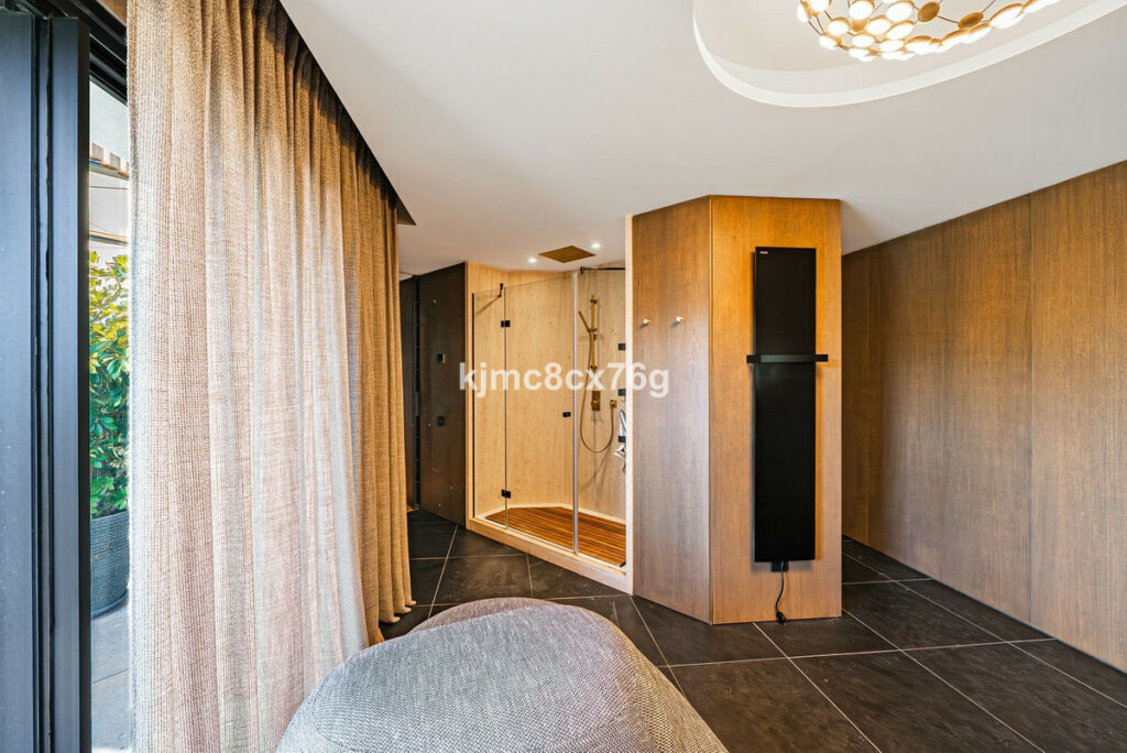 Detached Villa Guadalmina Baja Málaga - image 38