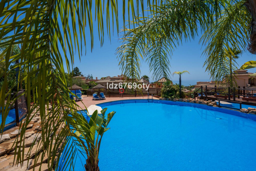 Middle Floor Apartment Benalmadena Málaga - image 38