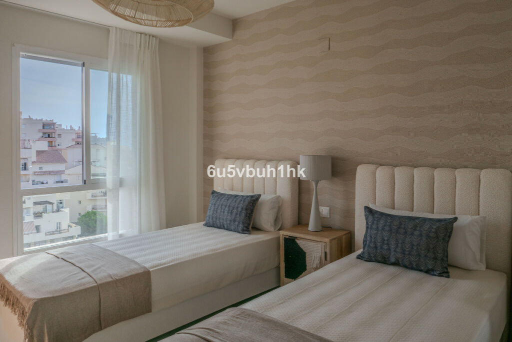 Townhouse Torrequebrada Málaga - image 38