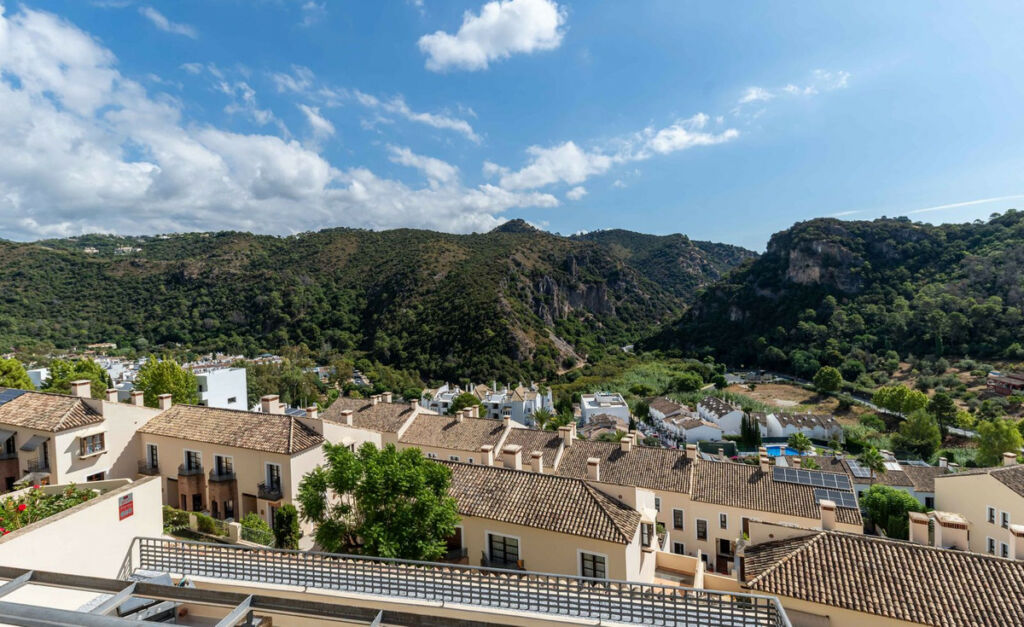 Townhouse Benahavís Málaga - image 38