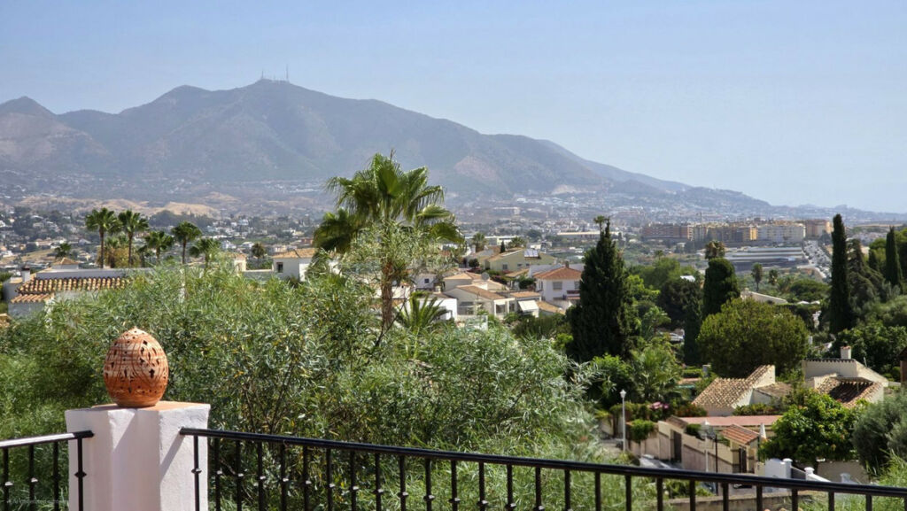 Detached Villa Cerros del Aguila Málaga - image 38