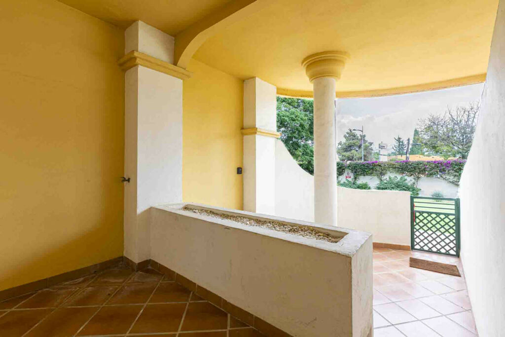 Middle Floor Apartment Nueva Andalucía Málaga - image 38