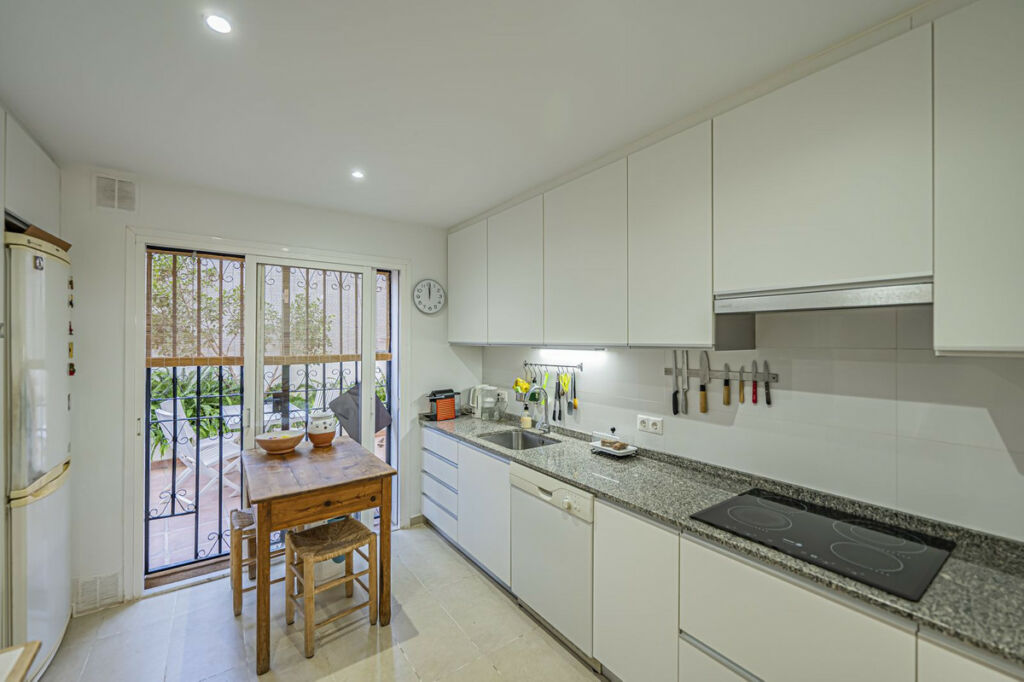 Townhouse Nueva Andalucía Málaga - image 38
