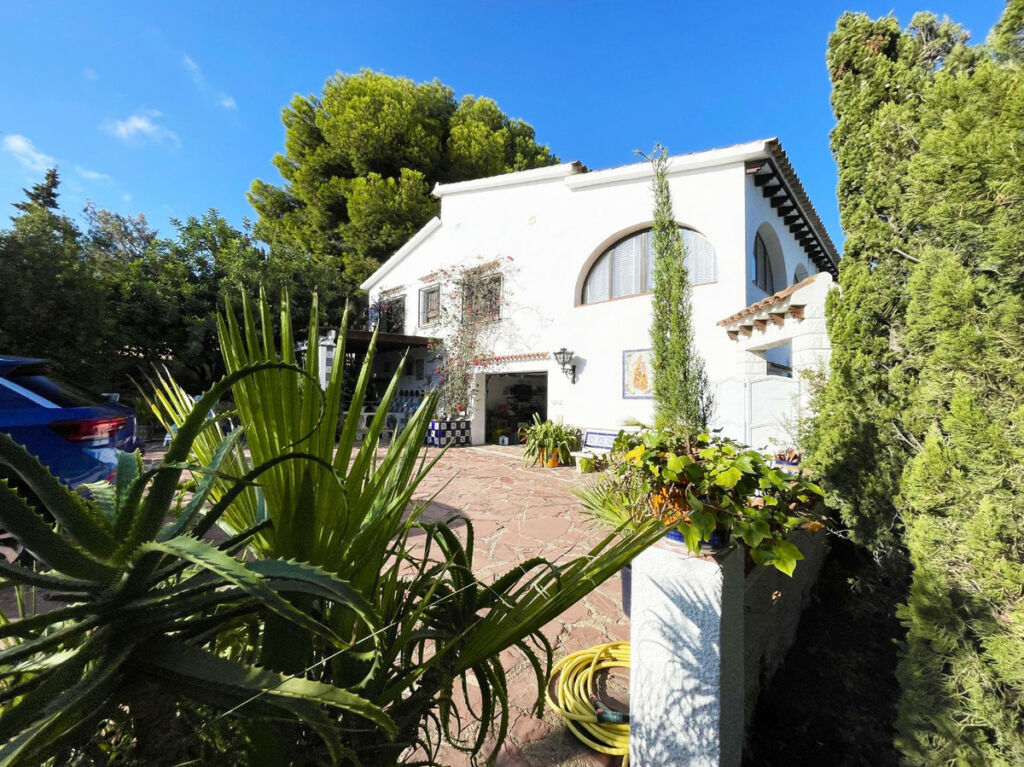 Detached Villa Calpe Alicante - image 38
